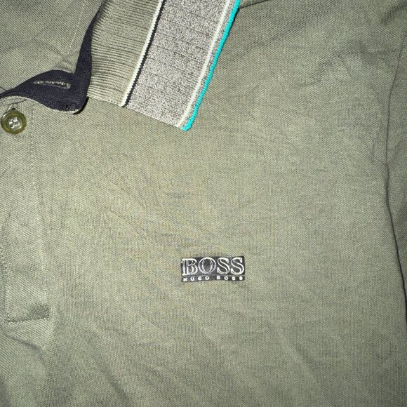 Hugo Boss Polo Size XXL | Used Condition - Picture 2 of 5